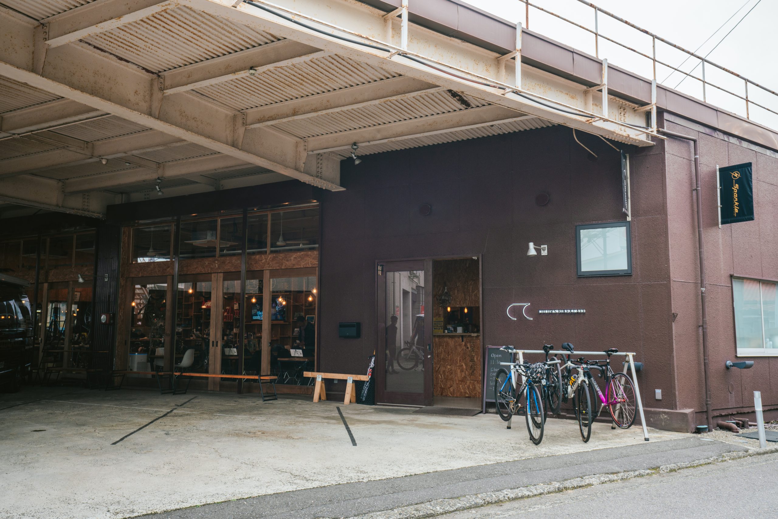 COLORS Bike&Cafe